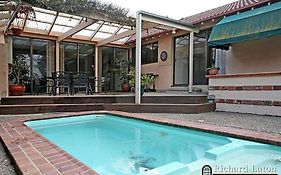 Felicity Peaceful Home Stay